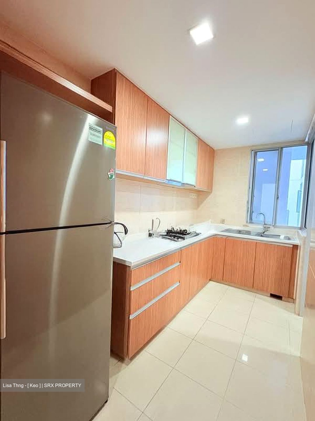 The Lakeshore (D22), Condominium #557840131
